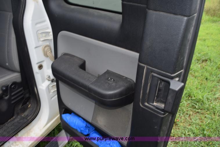 image for item L3468 2008 Ford F150 SuperCab pickup truck