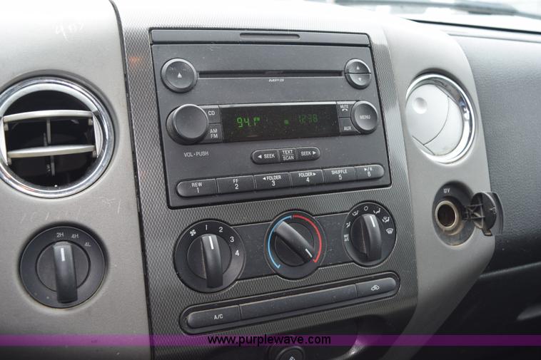 image for item L3469 2007 Ford F150 SuperCrew pickup truck