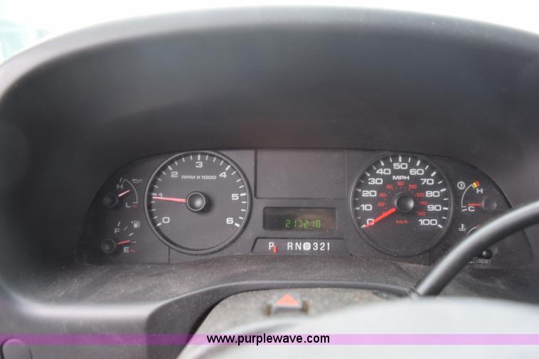 image for item L3471 2005 Ford F350 Super Duty SuperCab pickup truck