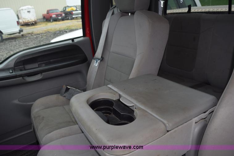 image for item L3471 2005 Ford F350 Super Duty SuperCab pickup truck