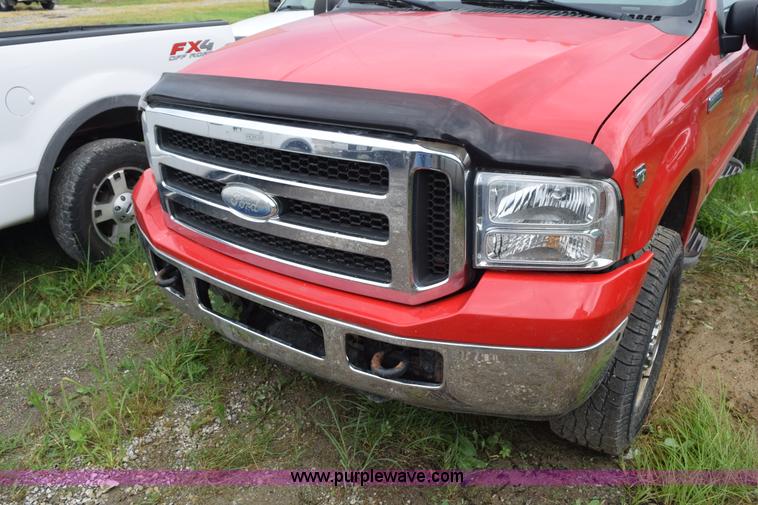 image for item L3471 2005 Ford F350 Super Duty SuperCab pickup truck