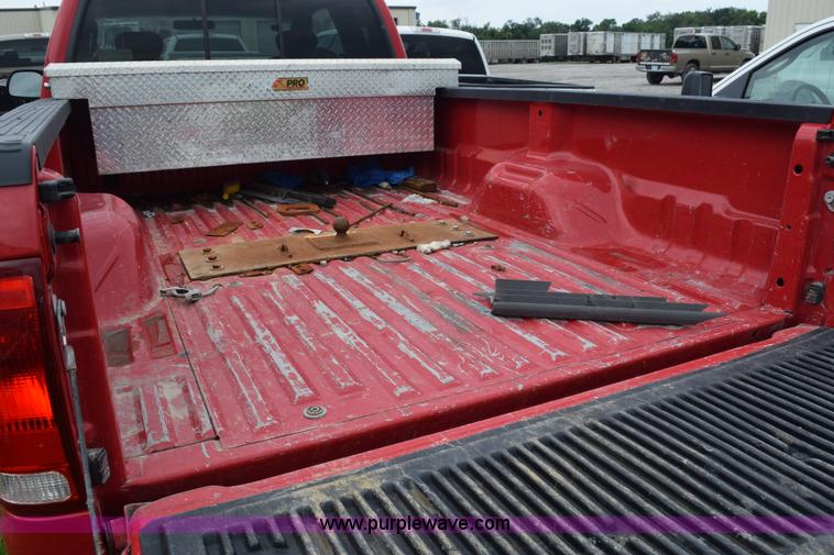 image for item L3471 2005 Ford F350 Super Duty SuperCab pickup truck