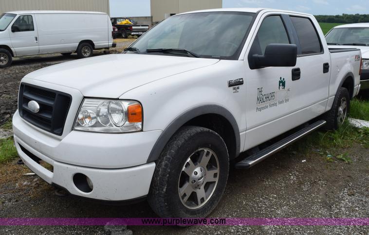 image for item L3472 2007 Ford F150 SuperCrew pickup truck