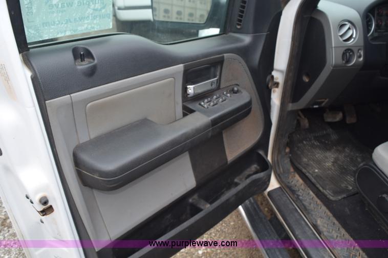 image for item L3472 2007 Ford F150 SuperCrew pickup truck