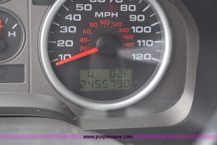 image for item L3472 2007 Ford F150 SuperCrew pickup truck