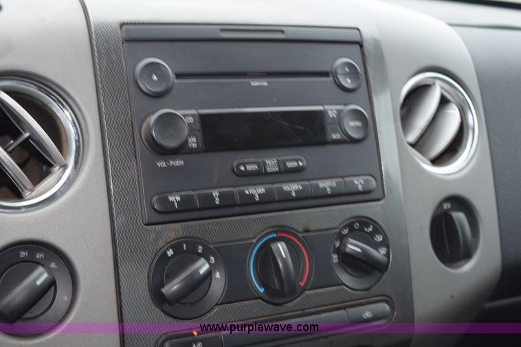 image for item L3472 2007 Ford F150 SuperCrew pickup truck