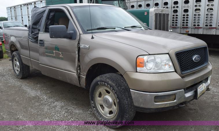 image for item L3473 2005 Ford F150 SuperCab pickup truck