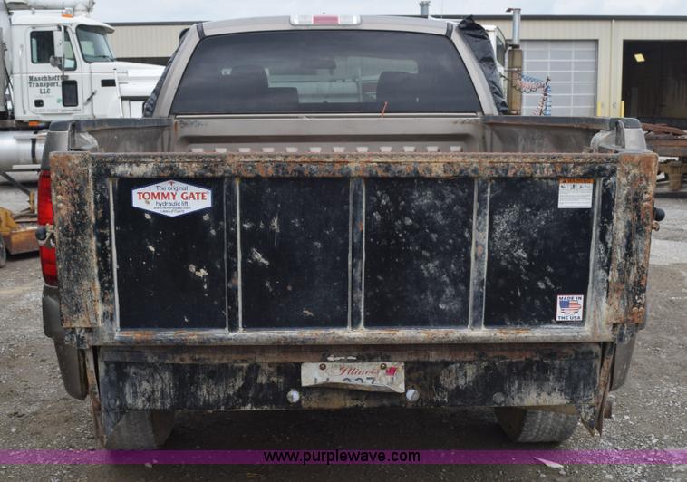 image for item L3473 2005 Ford F150 SuperCab pickup truck