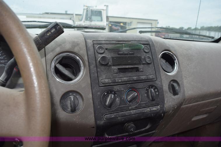 image for item L3473 2005 Ford F150 SuperCab pickup truck