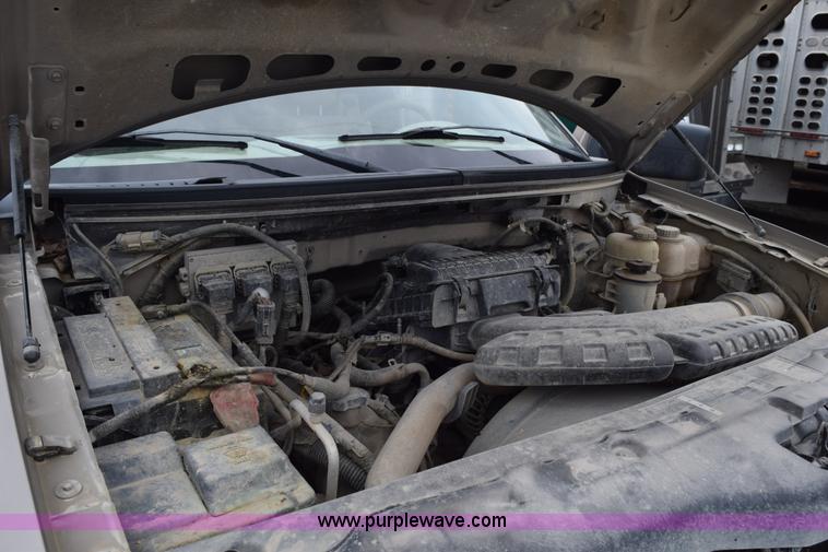 image for item L3473 2005 Ford F150 SuperCab pickup truck