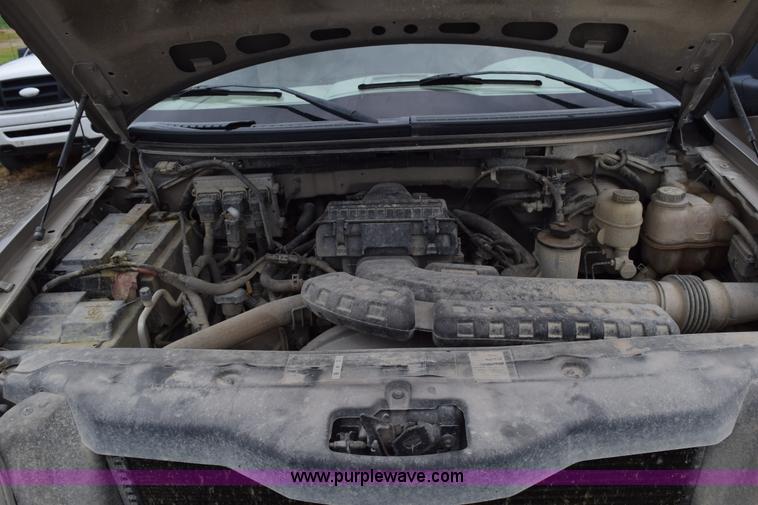 image for item L3473 2005 Ford F150 SuperCab pickup truck