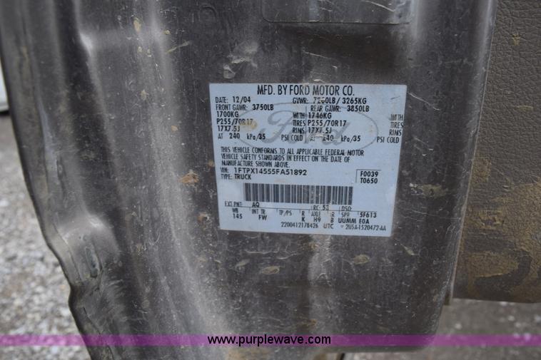 image for item L3473 2005 Ford F150 SuperCab pickup truck