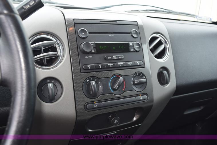 image for item L3479 2007 Ford F150 SuperCrew pickup truck