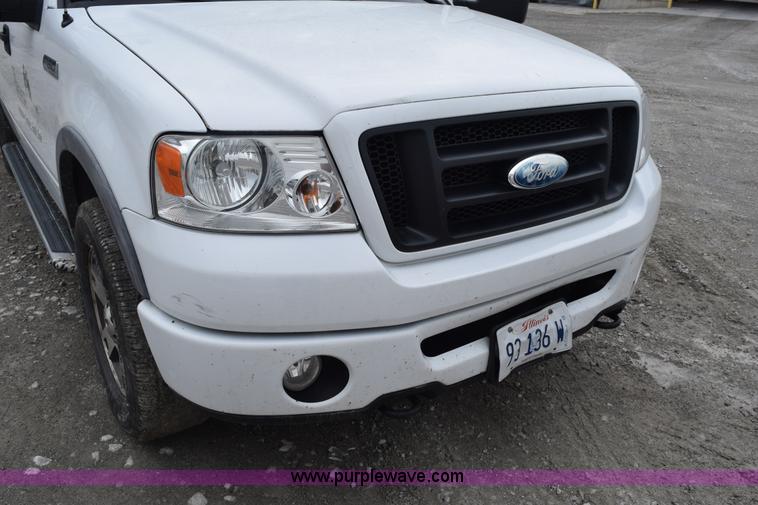 image for item L3479 2007 Ford F150 SuperCrew pickup truck