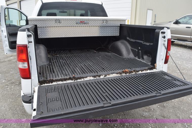 image for item L3479 2007 Ford F150 SuperCrew pickup truck
