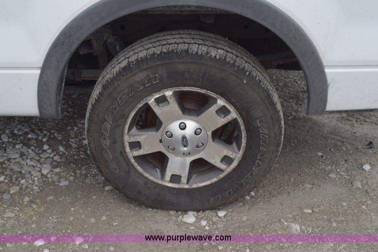 image for item L3479 2007 Ford F150 SuperCrew pickup truck