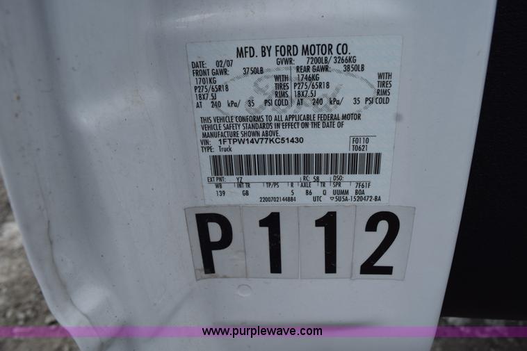 image for item L3479 2007 Ford F150 SuperCrew pickup truck