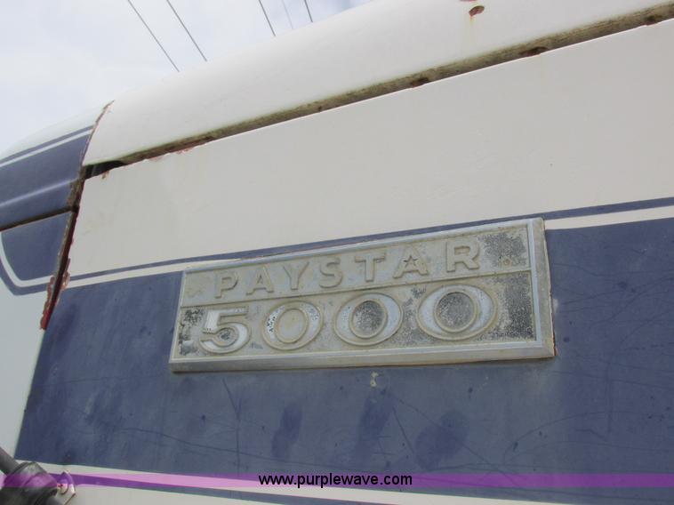 image for item L4022 1979 International Paystar 5000 truck cab and chassis