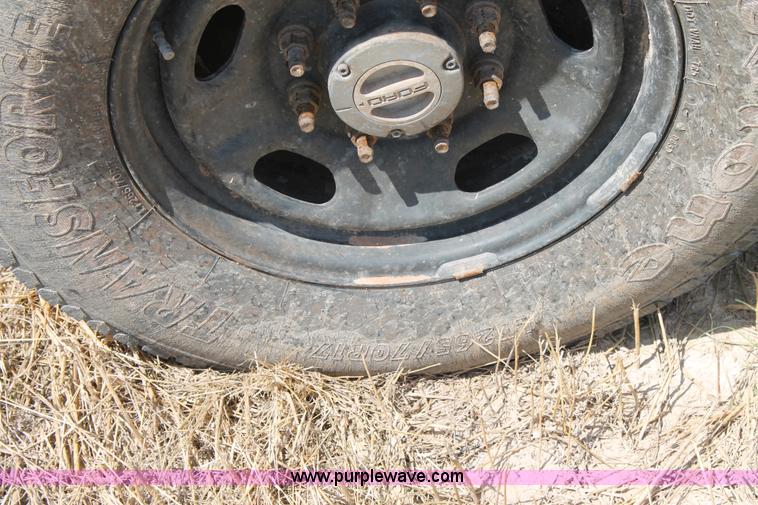 image for item L4358 2005 Ford F250 Super Duty SuperCab pickup truck