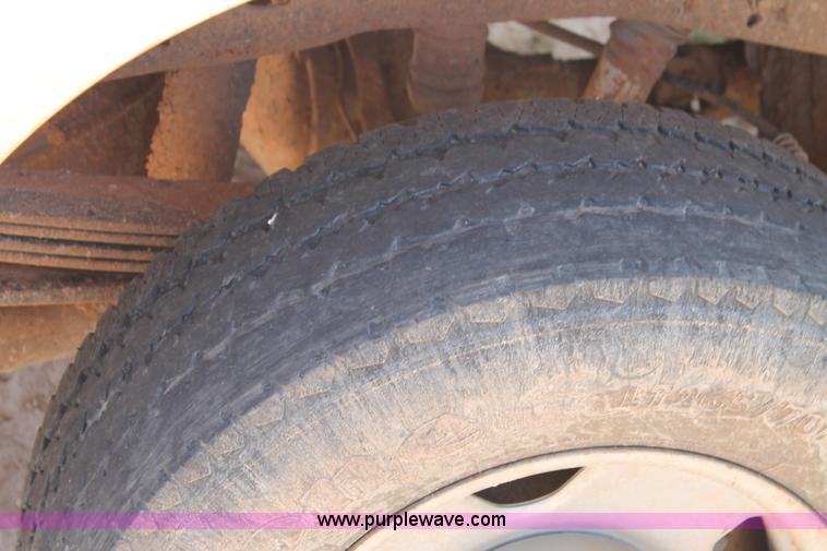 image for item L4358 2005 Ford F250 Super Duty SuperCab pickup truck