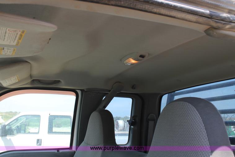 image for item L4358 2005 Ford F250 Super Duty SuperCab pickup truck