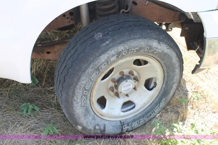 image for item L4359 2006 Ford F350 Super Duty Crew Cab pickup truck