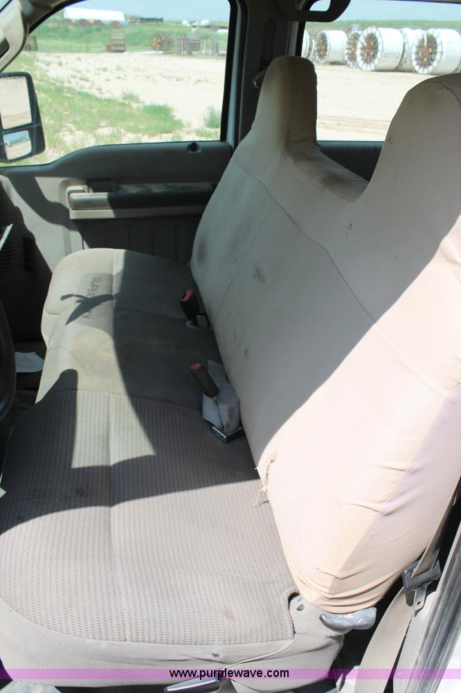 image for item L4361 2008 Ford F350 Super Duty XL Crew Cab pickup truck