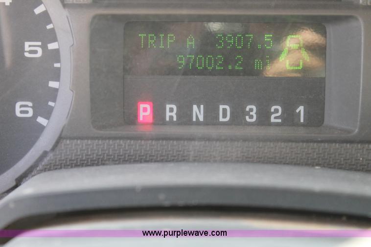 image for item L4361 2008 Ford F350 Super Duty XL Crew Cab pickup truck