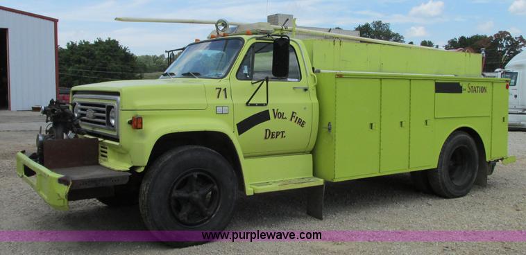 image for item R9369 1983 Chevrolet Kodiak C70 fire truck