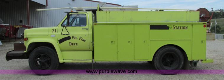 image for item R9369 1983 Chevrolet Kodiak C70 fire truck