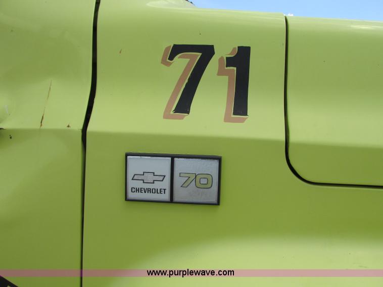 image for item R9369 1983 Chevrolet Kodiak C70 fire truck