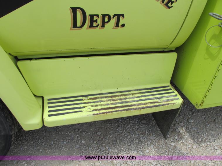 image for item R9369 1983 Chevrolet Kodiak C70 fire truck