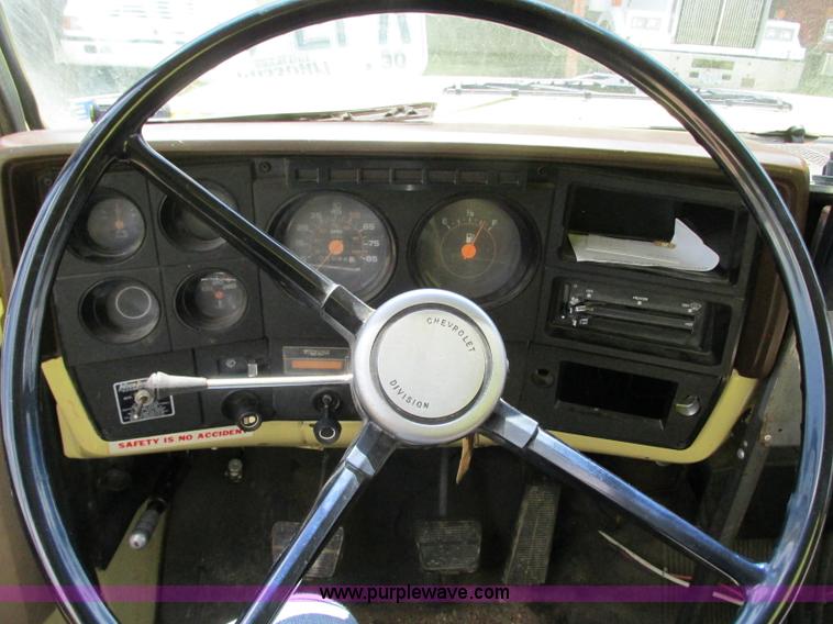 image for item R9369 1983 Chevrolet Kodiak C70 fire truck