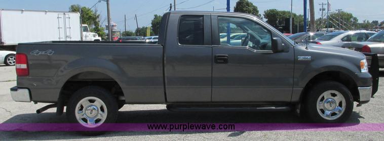 image for item R9370 2007 Ford F150 XLT SuperCab pickup truck