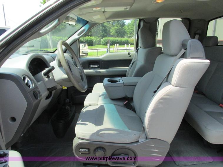 image for item R9370 2007 Ford F150 XLT SuperCab pickup truck