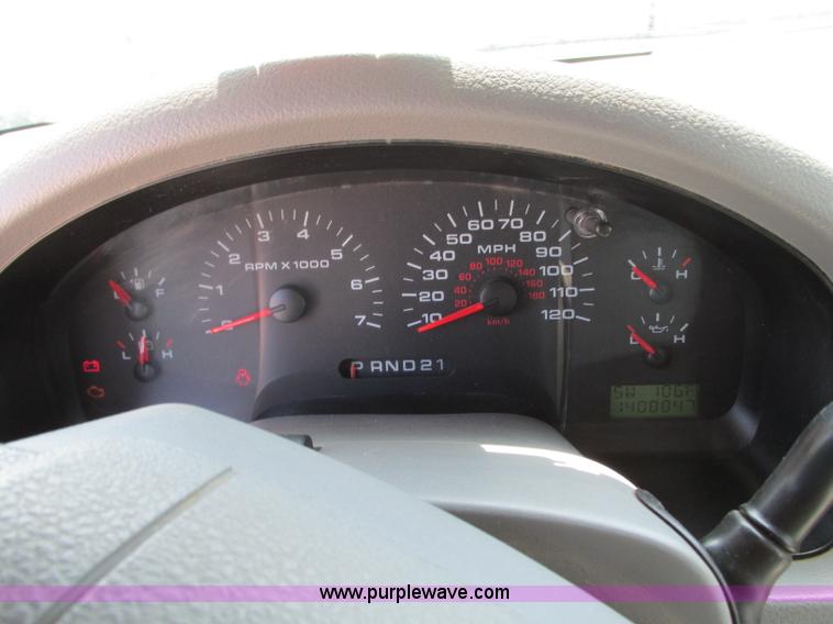 image for item R9370 2007 Ford F150 XLT SuperCab pickup truck