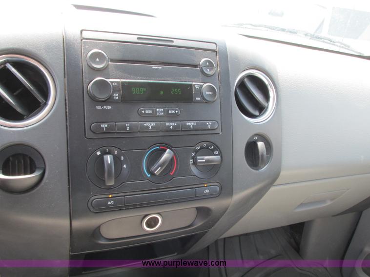 image for item R9370 2007 Ford F150 XLT SuperCab pickup truck