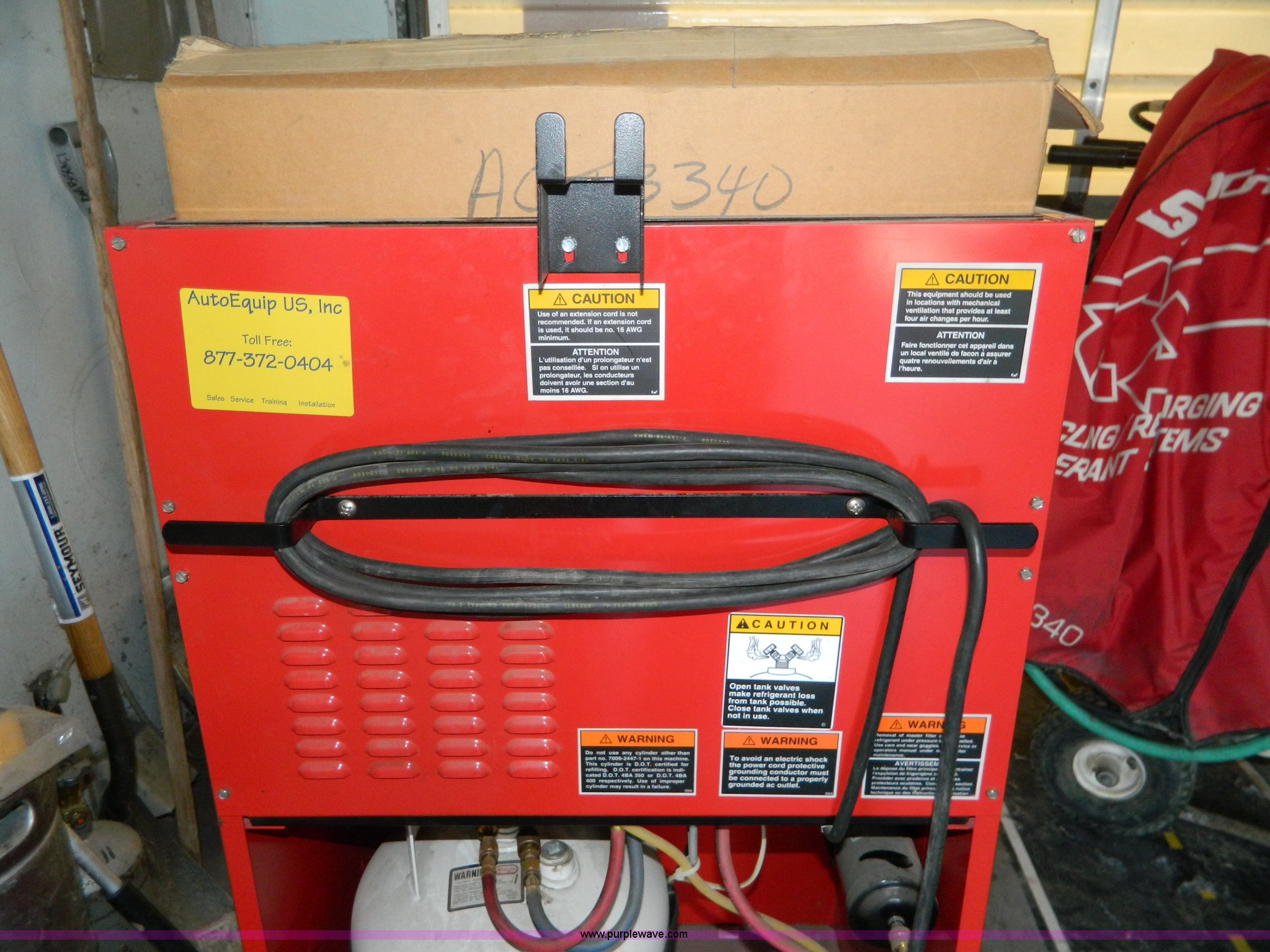 SnapOn ACT 3340 recycling/recharging refrigerant system in Colby, KS