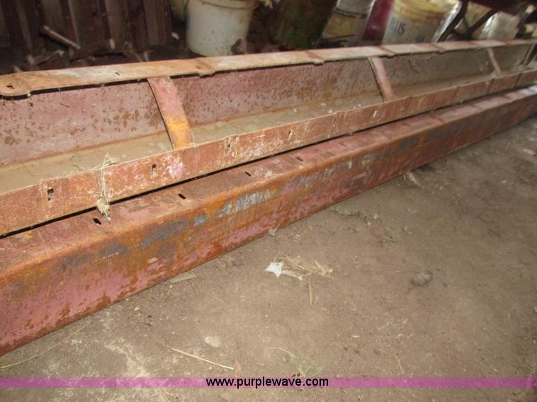 Ellis concrete form brackets, corners, and fillers in Sioux City, IA Item AV9134 sold Purple