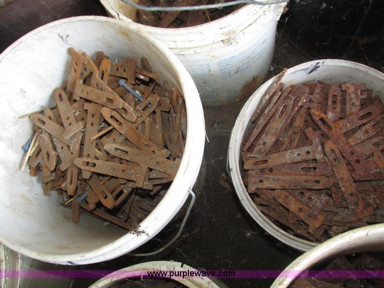 image for item AV9134 Ellis concrete form brackets, corners, and fillers