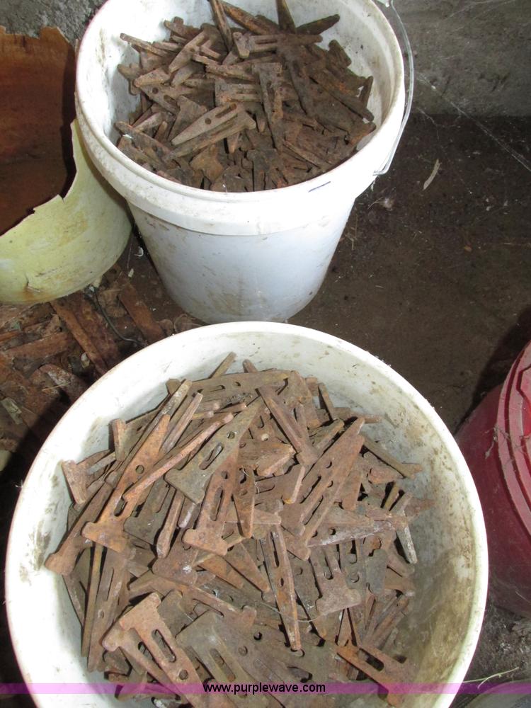 image for item AV9134 Ellis concrete form brackets, corners, and fillers