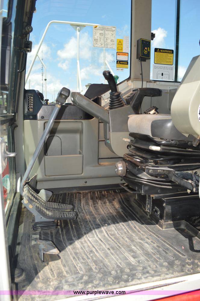 image for item AV9896 2008 Takeuchi TB1140 compact excavator