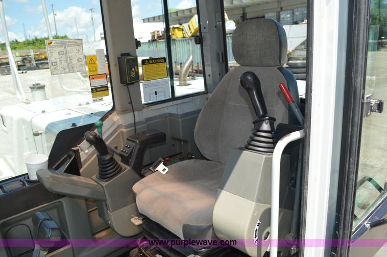 image for item AV9896 2008 Takeuchi TB1140 compact excavator