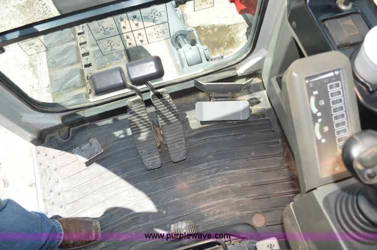 image for item AV9896 2008 Takeuchi TB1140 compact excavator