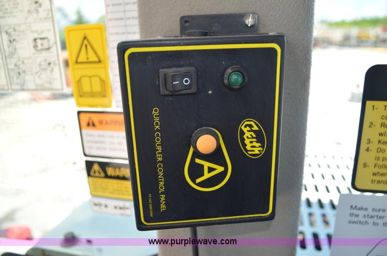 image for item AV9896 2008 Takeuchi TB1140 compact excavator