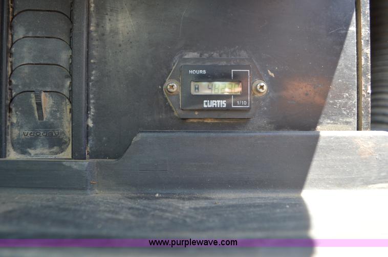 image for item AV9896 2008 Takeuchi TB1140 compact excavator