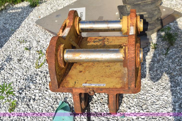 image for item AZ9009 Excavator quick attach