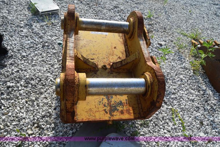 image for item AZ9009 Excavator quick attach