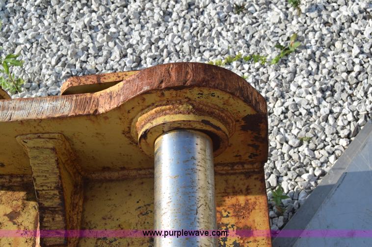 image for item AZ9009 Excavator quick attach