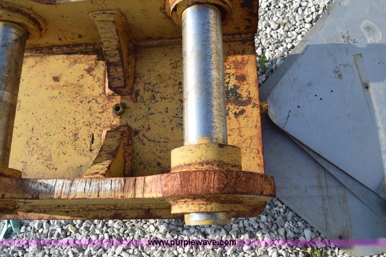 image for item AZ9009 Excavator quick attach